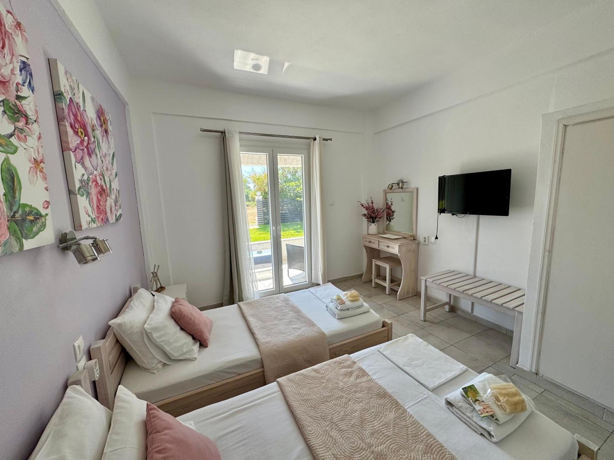 Sungate Villas Almiros Beach Exterior foto
